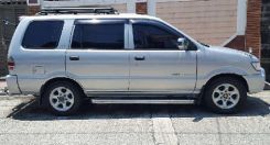 Cho thuê xe du lịch Isuzu Hilander