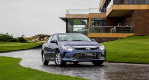 Cho thuê xe du lịch Toyota Camry