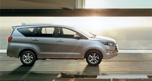 Cho thuê xe đi sân bay Nội Bài Innova